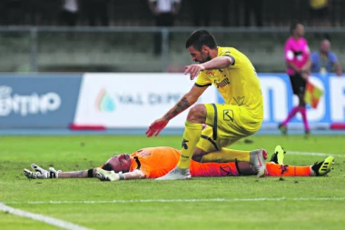 (VIDEO) SVAKA ČAST, NENADE: Srbin oduševio Italijane svojim gestom!