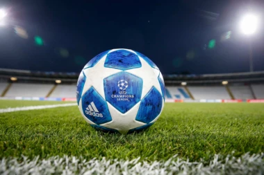 JE LI MOGLO TEŽE? GRUPA SMRTI ZA CRVENU ZVEZDU!