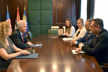 STEFANOVIĆ I SKOT U ČETIRI ZIDA: Došli su do OVIH problema