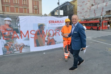 (FOTO) Punom parom: Probe na Trgu republike