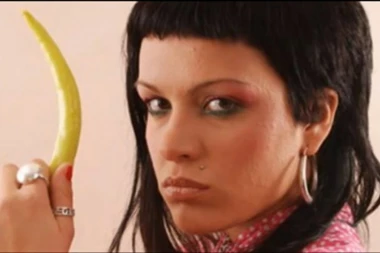 Čekala je blistava karijera, ALI JE ONA OVO ODABRALA!