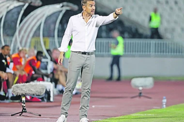 FUDBALERI PARTIZANA PROTIV BEŠIKTAŠA U DVOBOJU ZA LIGU EVROPE  - MIRKOVIĆ: JURIŠ NA TURKE, BEZ STRAHA!