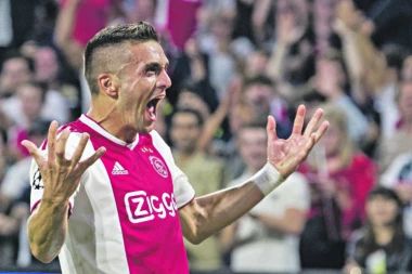 DUŠAN SILNI: Tadić sa dva gola utišao Atinu!