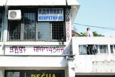 MOLOTOVLJEV ZA ADVOKATICU: Optužila sudije da šuruju sa Šarićem!