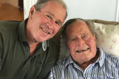 Preminuo Džordž Buš Stariji