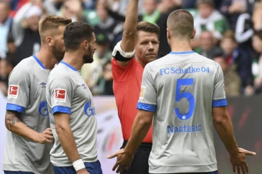 (VIDEO) PROMENJIV DAN ZA SRBE U NEMAČKOJ: Frankfurt slavi, "pocrveneli" Nastasić tuguje