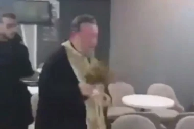 (VIDEO) Ako sad ne prođu tiket nikad neće: Pogledajte kako POP U KLADŽI KADI IGRAČE!