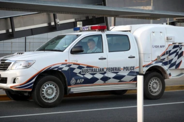 Drama u tržnom centru u Australiji: Nožem napadao ljude, pa ga ubila policija!