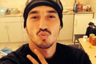 Volim Anu iako je ku*va: Lazar Jeremić odlepio za Koraćevom!