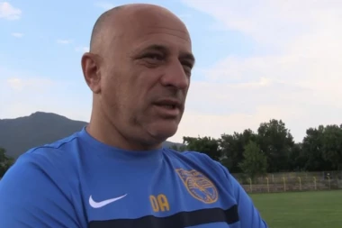 CIRKUS U SURDULICI: Posle penala Antić izveo ekipu sa terena!