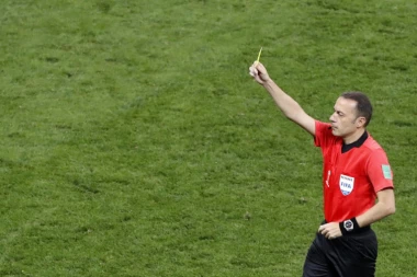 JEDAN OD NAJBOLJIH SUDI ZVEZDI: Turčin na centru u Austriji!