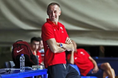 TOMIĆ ZADOVOLJAN: Čestitao sam igračima; ALONSO: Zvezda počela odlično