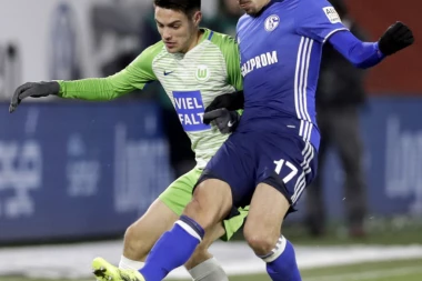 HRVAT NEĆE DA NOSI GEJ TRAKU: Hrišćanin sam!