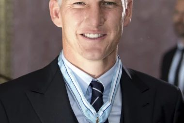 Švajni bez Ane šetka BEOGRADOM!