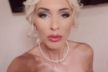 ŠOKOVI U PAROVIMA: Učesnica DETETU DAJE SVOJE SILIKONE!