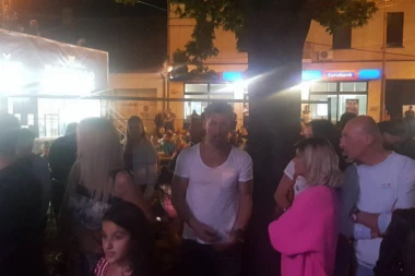 KIJA SE POJAVILA NA KONCERTU ŽELJKA VASIĆA: Evo u čijem društvu