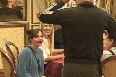 MARINKOVIĆ RASKRINKAO RUŽICU!