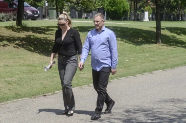 Ministru danas cepaju košulju: Stefanović po drugi put postao otac!