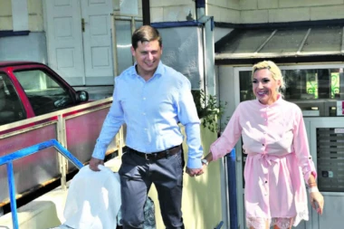 Voditeljka Jovana Jeremić:  OKO ĆERKE MI NIKO NEĆE POMAGATI!