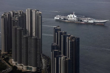 KINA TESTIRALA SVOJ PRVI NOSAČ AVIONA