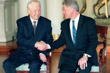 Procurili tajni razgovori! Jeljcinj i Klinton 1999. sve dogovorili Miloševiću iza leđa