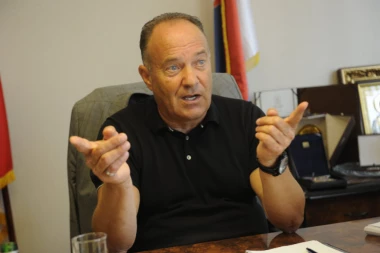 DATO ZELENO SVETLO! Dobra vest za nastavnike: Država ukida zabranu zapošljavanja u prosveti