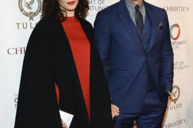 DŽEJMS BOND POSTAO OTAC!