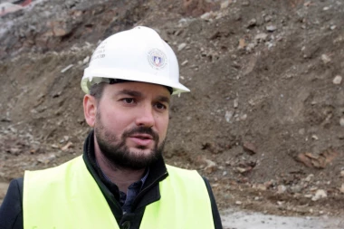 RAČA CVETA! Otvoreni obnovljeni most, osnovna škola i ambulanta