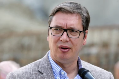 "Milošević je vodio politiku koja je dovela do razaranja, a Đilas i Jeremić su uništili čak i ono što je Milošević ostavio!"