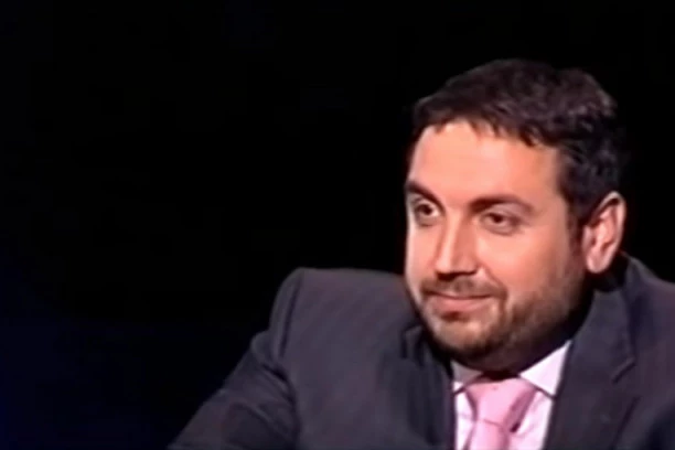 (FOTO) OBELEŽIO JE DETINJSTVO MLAĐIH GENERACIJA PA NESTAO! Evo kako danas IZGLEDA popularni Zeka Milioner!