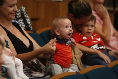 (FOTO) NAJSLAĐI POČETAK SEZONE Pogledajte kakvu su feštu napravili filharmoničari i bebe