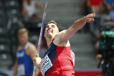 NEMA MILOSTI ZA NAMEŠTANJE Sudije udaljene iz atletike