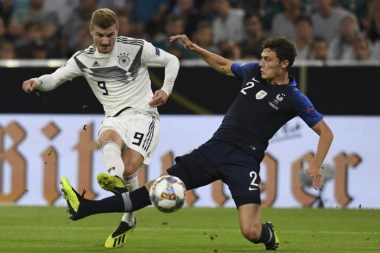 KAO DA JE BIO U RATU: Evo zašto fudbal može da bude JEZIVA igra