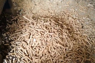 PROFESOR ŠUMARSKOG FAKULTETA UPOZORAVA: Uvozili pelet lošeg kvaliteta!