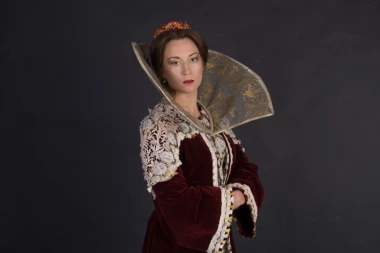 KRALJEVSKA PORODICA U KOJOJ SE RAĐAJU SAMO BAHATE ĆERKE