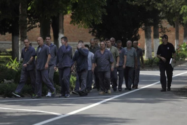 NOVINA U SREMSKOJ MITROVICI: Saslušanje iz zatvora onlajn!