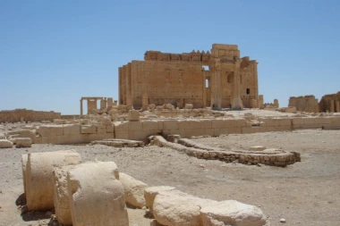 ISIS uništio do temelja antičko čudo! PALMIRA SE DIŽE IZ PEPELA I OTVARA VRATA TURISTIMA