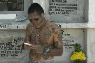 (UZNEMIRUJUĆI VIDEO) Odsekao sebi NOS I UŠI zbog najglupljeg razloga!