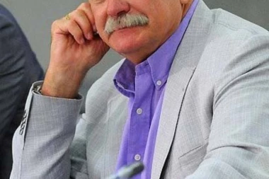 Čuveni reditelj NIKITA MIHALKOV hitno operisan