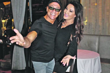 DRAGANA UGOSTILA VAN DAMA!