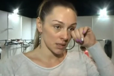 Tragična ispovest pevačice: Anabela je izgubila ljubav svog života u ratu!