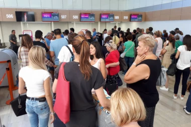 PUTNICI SATIMA ČEKAJU NA AVION IZ HURGADE: 170 ljudi smešteno u novobeogradskom hotelu!