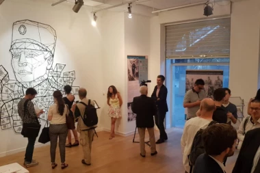 Umetnik Dušan Jovović u Parizu predstavio interaktivni projekat o Velikom ratu!