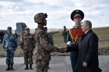 Na manevarskoj vežbi na Vostoku 2018 dominiralo 20 ratnih brodova