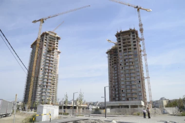 Vlada osniva preduzeća za izgradnju jeftinih stanova