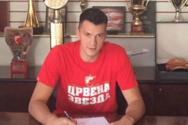 ZVEZDA NE STAJE: Nenadić na tri godine!