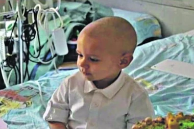 MALI DUŠAN PRIMLJEN U BOLNICU: Počinje ozbiljna borba