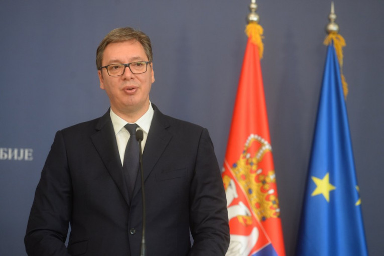 Vučić na posebnoj lokaciji sa načelnikom Generalštaba razmatra situaciju na Gazivodama!