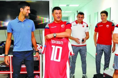 Nole prekida pripreme da bi bodrio Zvezdu!