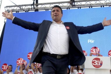 "SKANDALOZNO RETUŠIRA ISTORIJU": Makedonska opozicija udarila na Zaeva, postavila mu opasan ULTIMATUM!